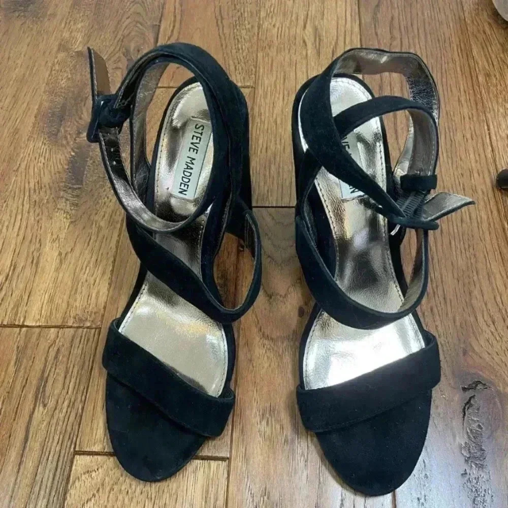 STEVE MADDEN Canaan Designer Black Suede Strappy Sandals Heels 10M
